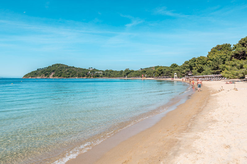 Learn what affects boat rental prices in Skiathos before booking your boat day.